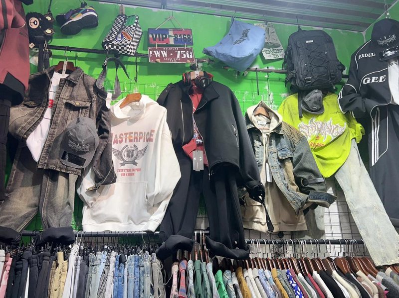 哈尔滨服装店：寒风里的时尚指南