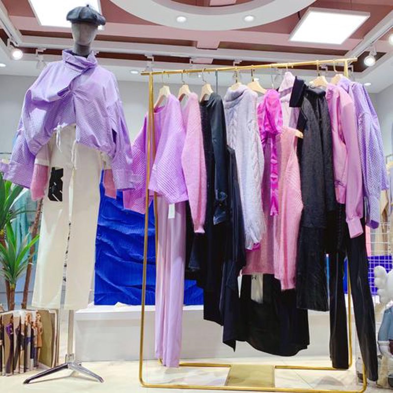哈尔滨服装店迎来新春繁荣